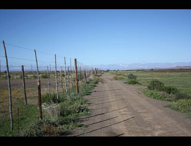 4,642HA FARM FOR SALE IN LEEU GAMKA